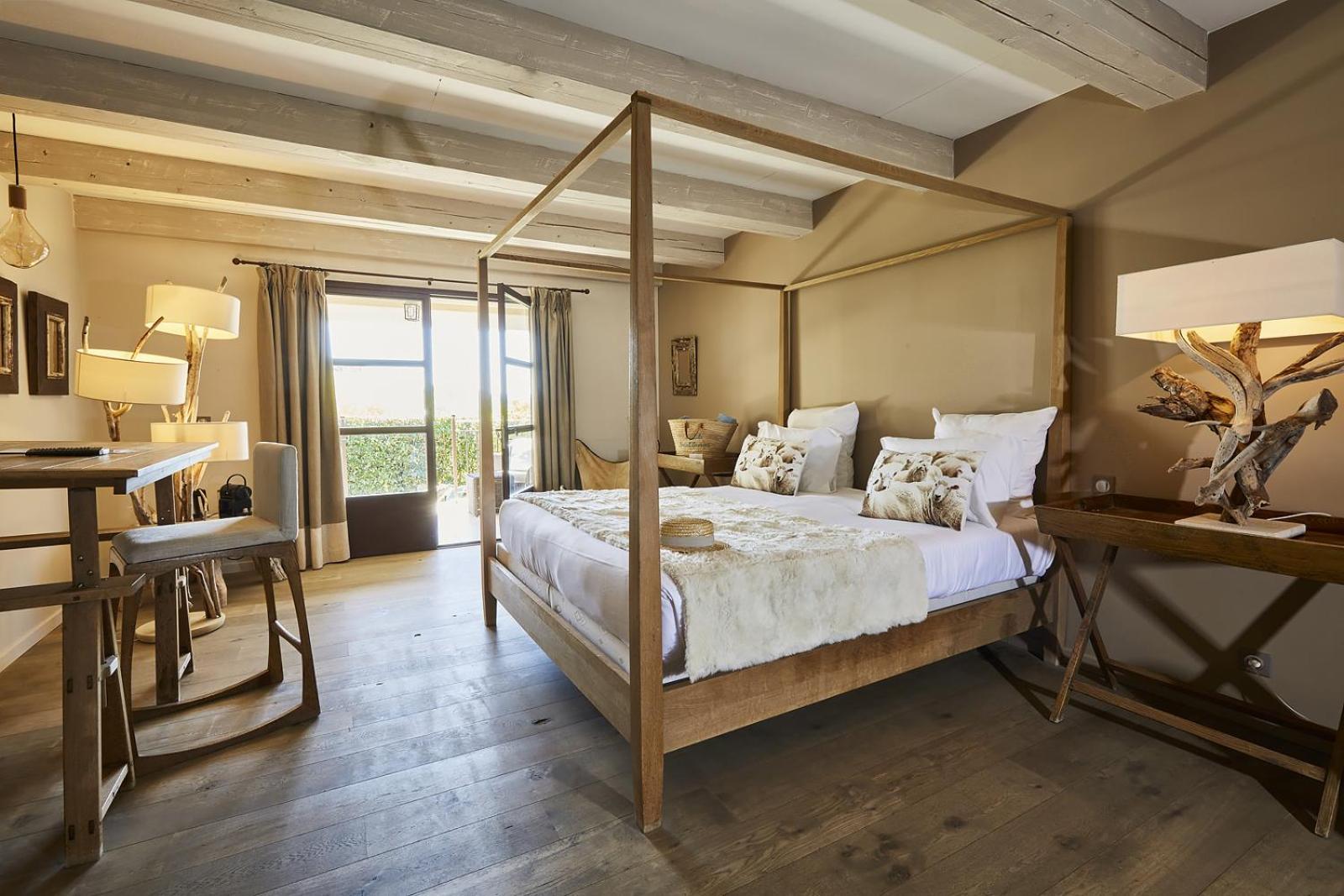 Hotel La Bastide Saint Georges & 4*